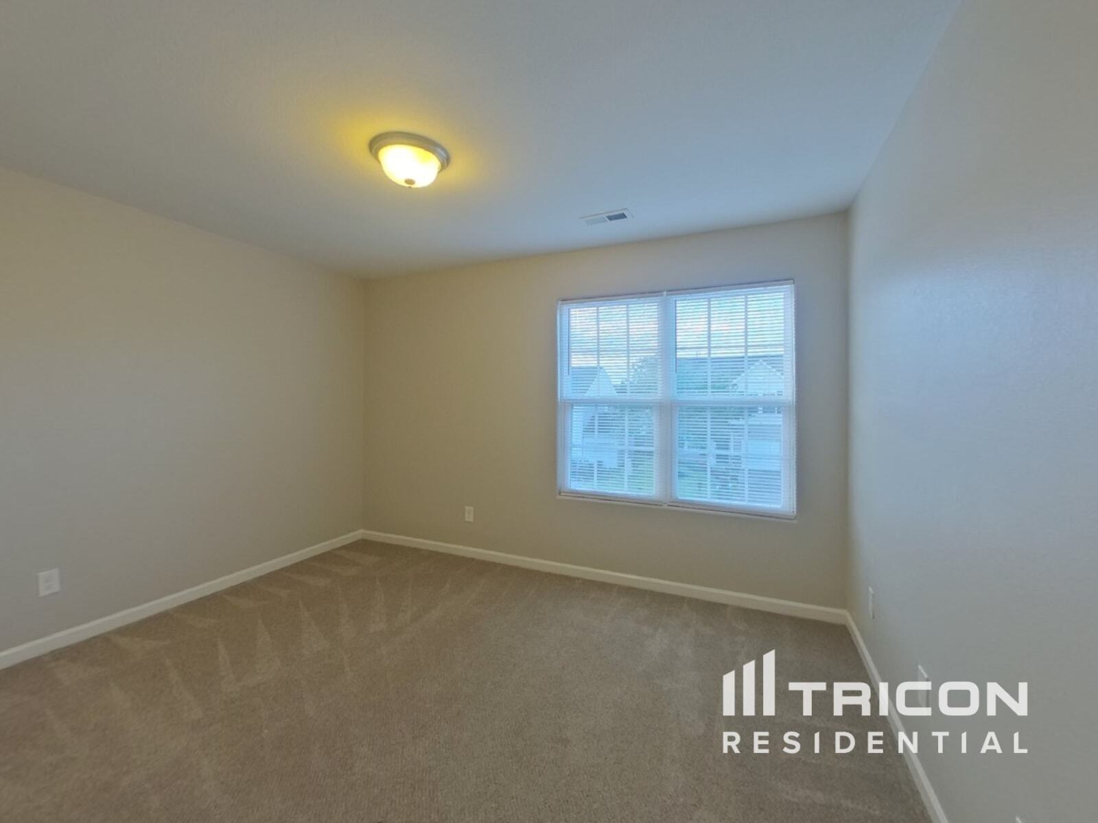 Building Photo - 1134 Blue Topaz Dr