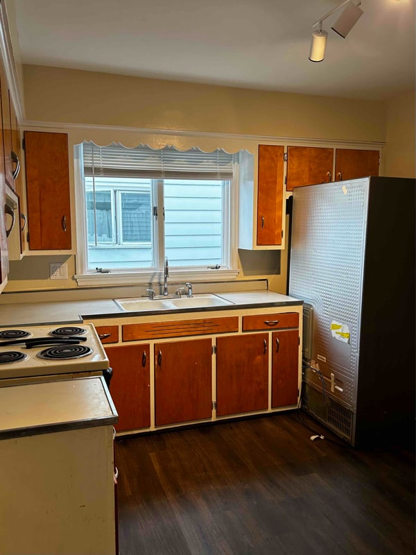 Building Photo - 329 Fremont St