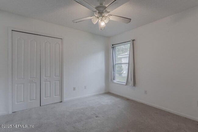 Building Photo - 14004 Crestwick Dr W