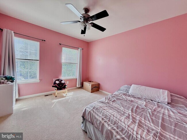 Building Photo - 43661 Evening Primrose Ct