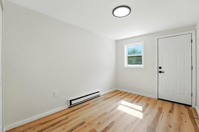 Building Photo - 338-340-340 Halladay St