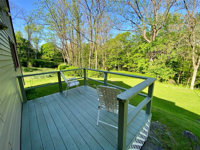 Building Photo - 244 Old Pawling Rd