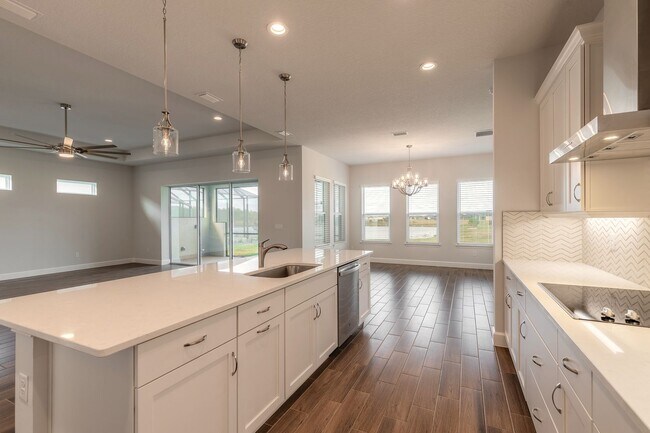 Building Photo - Brand new home in Mosaic subdivision. 3 car garage