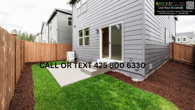 Building Photo - Comfortable Modern Living Near JBLM & Bangor Base!