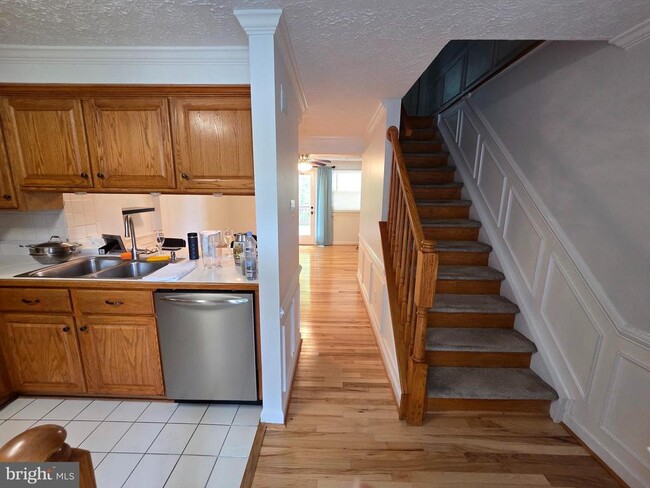 Building Photo - 8332 Rocky Forge Ct