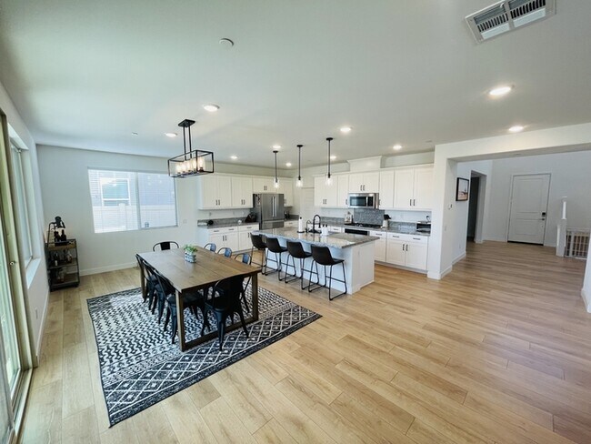 Building Photo - 30891 Laelia Cir