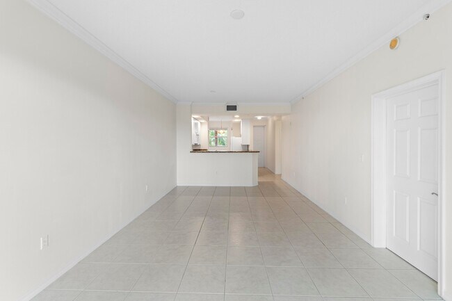 Building Photo - 26 Royal Palm Way