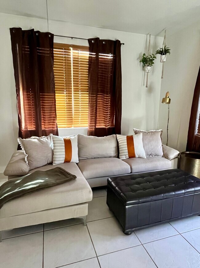 Building Photo - 55 Sea Park Blvd