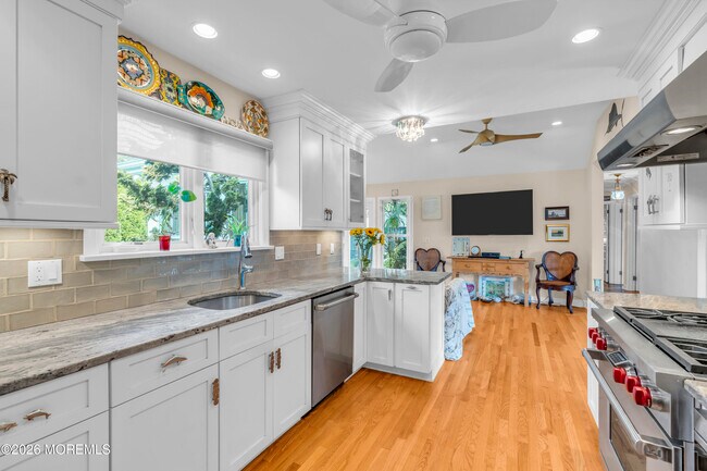 Building Photo - 67 N Farragut Ave