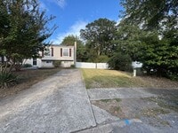 Building Photo - 2225 Pinefield Way