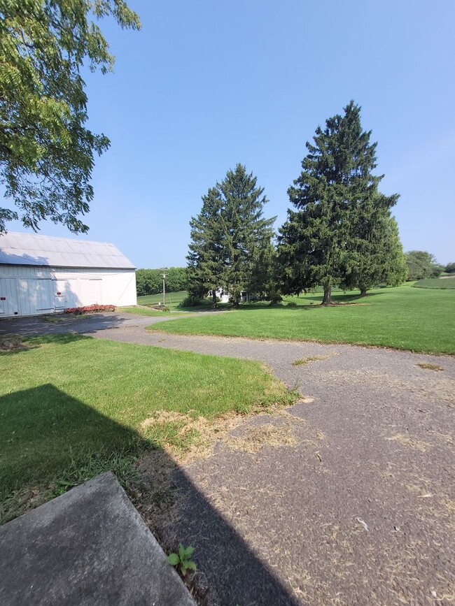 Building Photo - Country Views In Berks County-one pet allowed