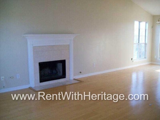 Building Photo - WOW!!....AMAZING HOME 4Bd/3Ba PLUS OFFICE/ UPGRADES GALLORE/ FULL FIN. BSMNT
