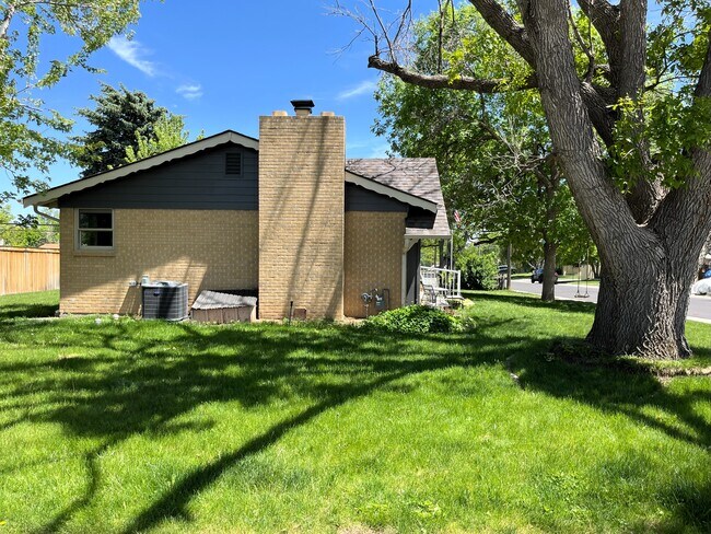 Building Photo - 6655 W 65th Ave