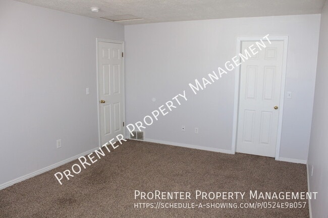 Building Photo - 2176 1630 N St