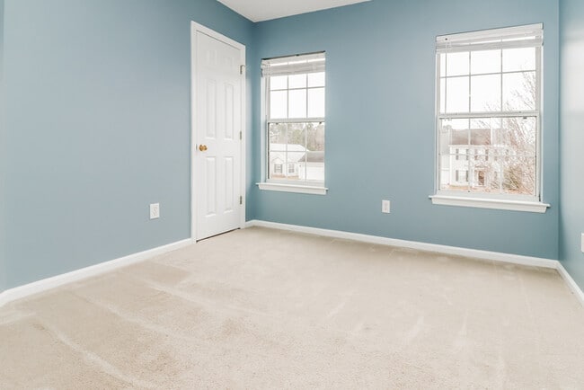 Building Photo - 101 Glenlivet Ct