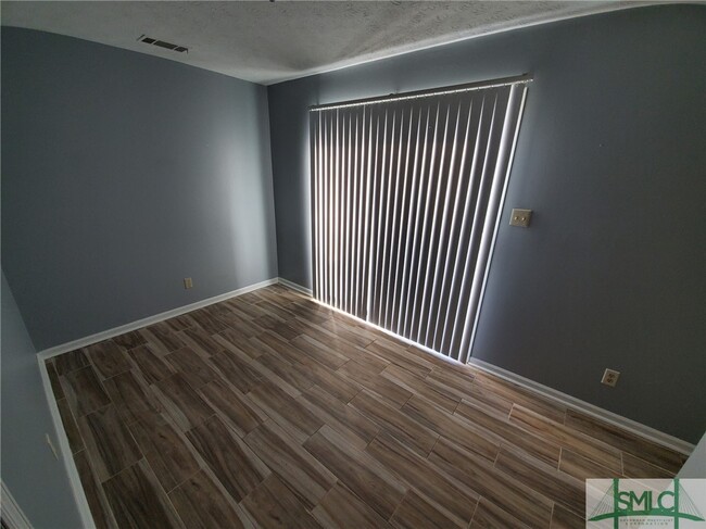 Building Photo - 79 Ivey St