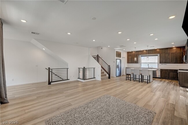 Building Photo - 7760 Misty Oaks Ave