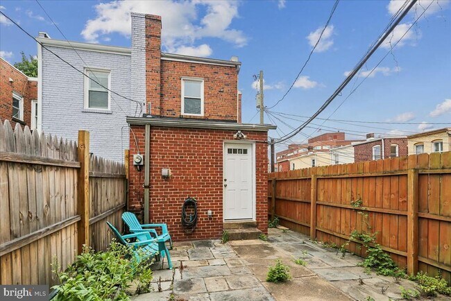 Building Photo - 108 Baggett Pl