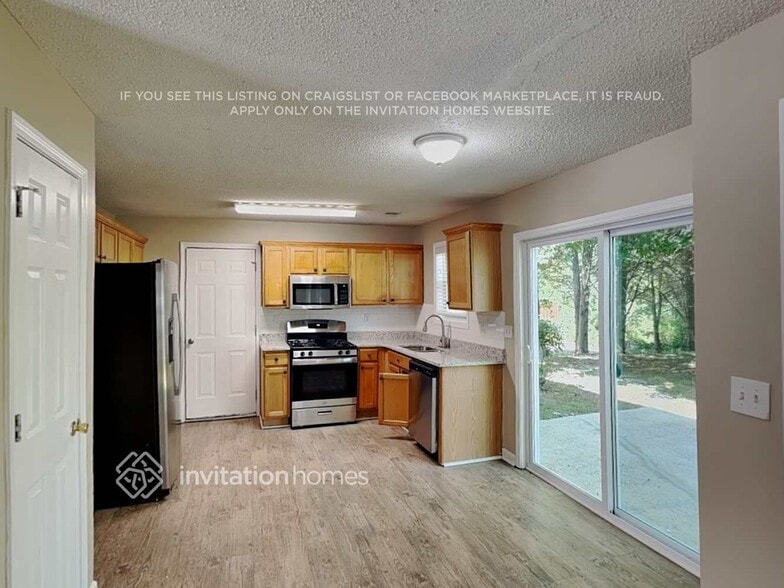 Building Photo - 5773 River Side Walk