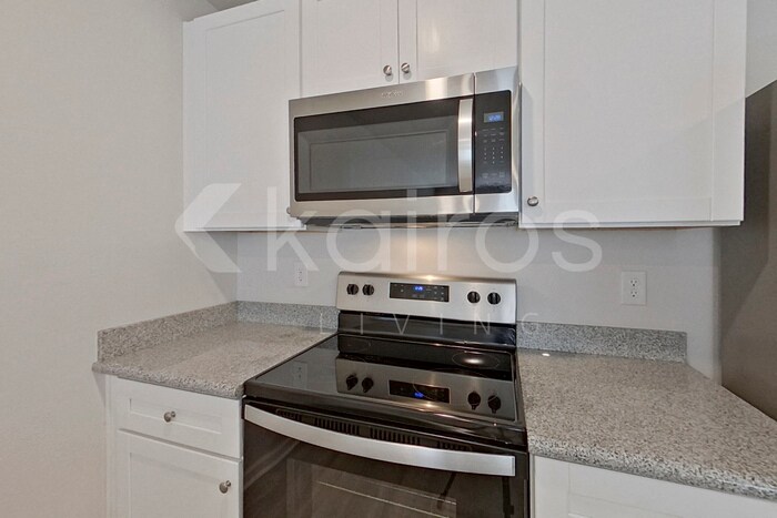 Building Photo - 108 Swallowtail Ln