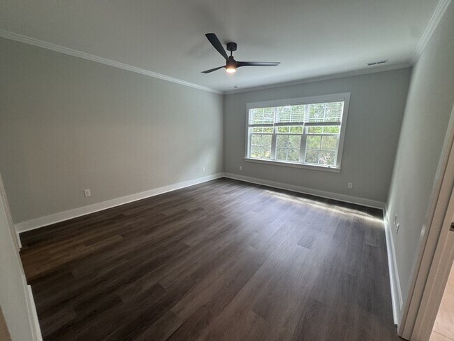 Building Photo - 3 Bed 2.5 Bath Brand New Townhome