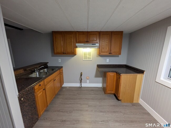 Building Photo - 183 N Main St