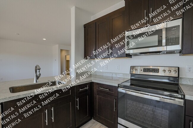 Building Photo - 35024 N Palm Dr