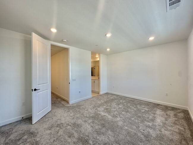 Building Photo - Brand New 3-Story Townhome In Otay Mesa!