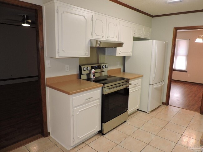 Building Photo - 3480 Blueridge Dr