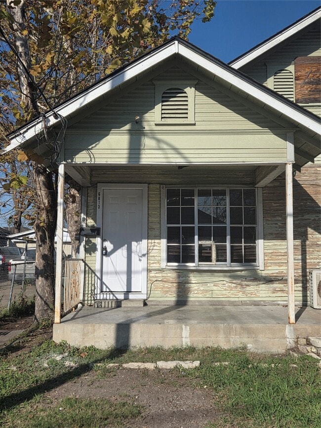 Building Photo - 6813 Avenue O