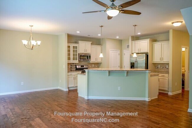 Building Photo - Charming End-Unit Townhome with Bonus Room, Screened Porch & 2-Car Garage – Convenient to RTP, RD...