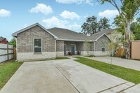 Building Photo - 7524 E Maxroy St