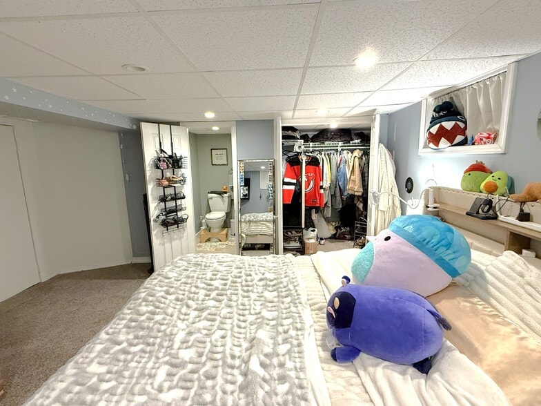 Building Photo - 90 Union Ave