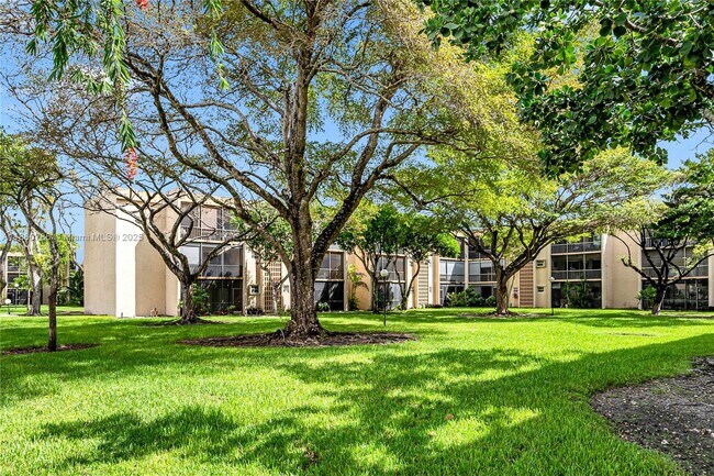 Building Photo - 8401 SW 107th Ave