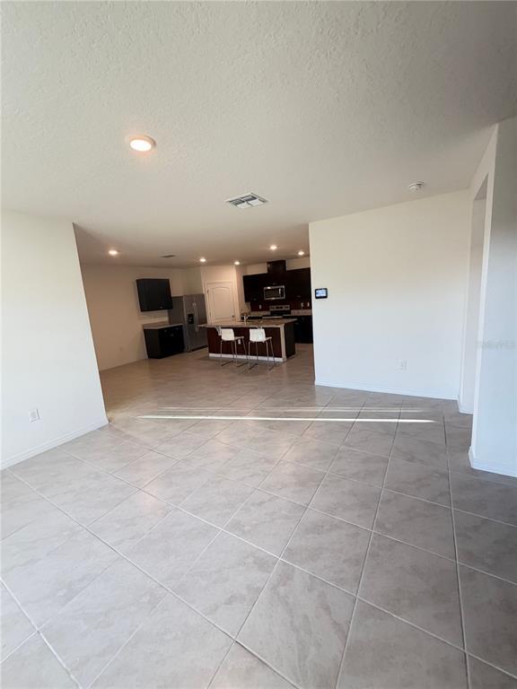 Building Photo - 804 Horsetail Dr