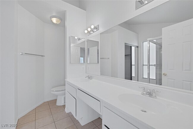 Building Photo - 1701 Duarte Dr