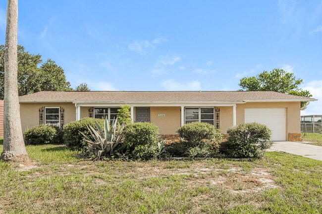 Building Photo - 9350 Bayside Ct