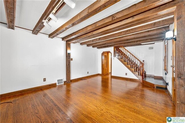 Building Photo - 521 N Lumber St