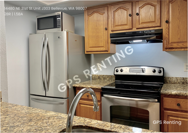 Building Photo - Just Steps from Microsoft – Spacious 2 Bed...