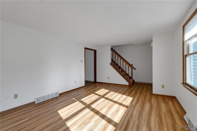 Building Photo - 276 Tennyson Terrace