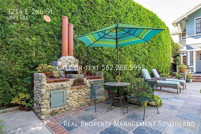 Building Photo - 4 BEDROOM 3 1/2 BATH ESTATE SITUATED IN PR...