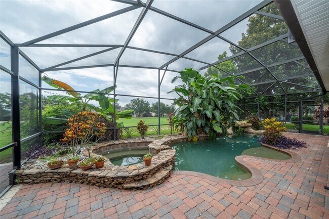 Building Photo - 1624 Kennesaw Dr