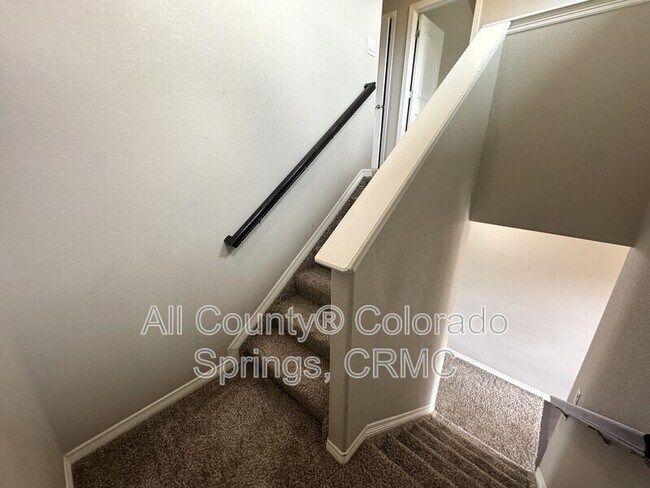 Building Photo - 6471 Weiser Dr