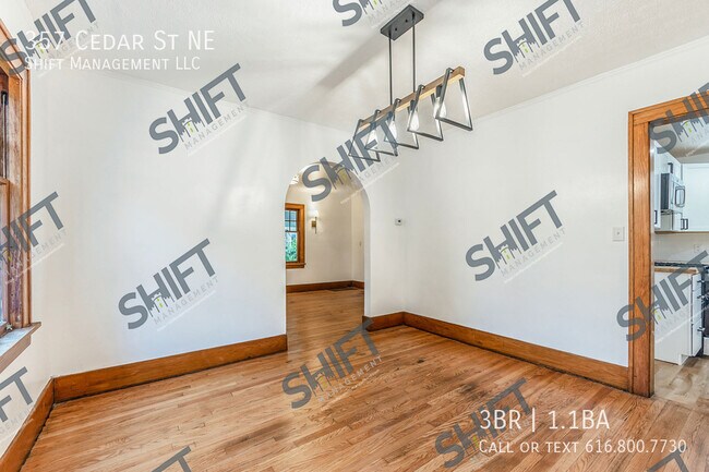 Building Photo - 357 Cedar St NE