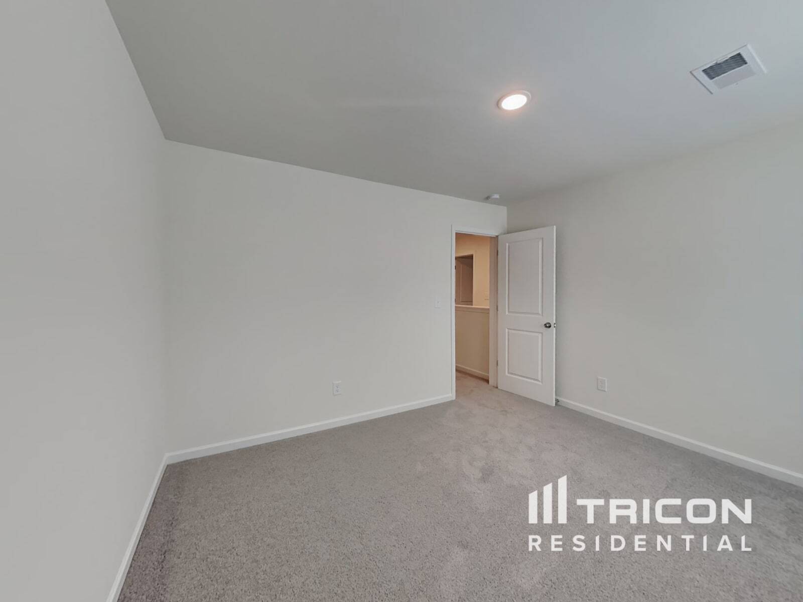 Building Photo - 796 Caper St