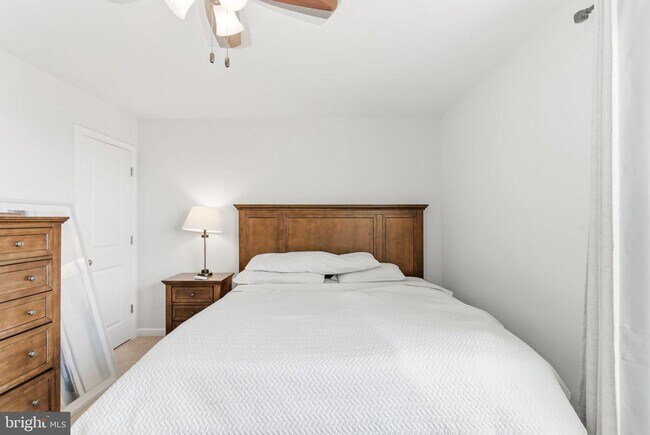 Building Photo - 66 National St