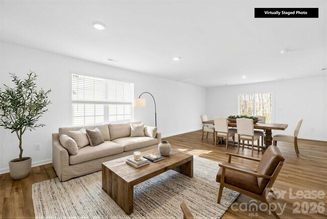 Building Photo - 544 Sand Dunes Dr