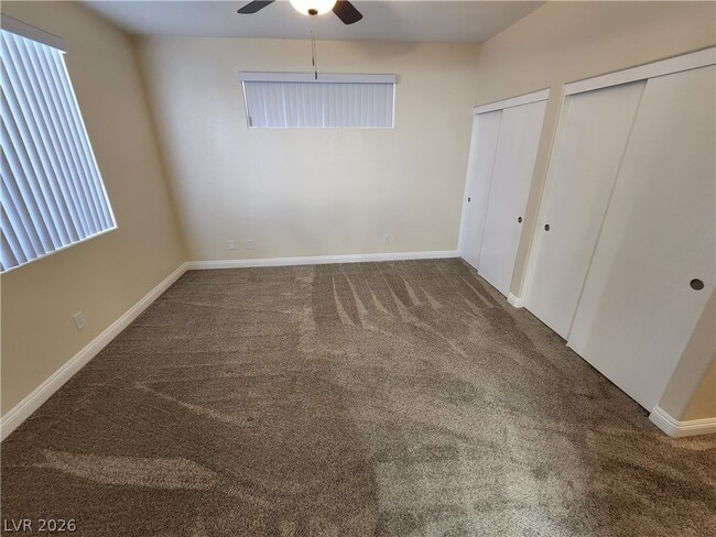 Building Photo - 300 Vilberti Ct