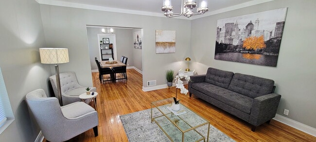 Lvg Rm - Fully Furnished - 708 Vermont St