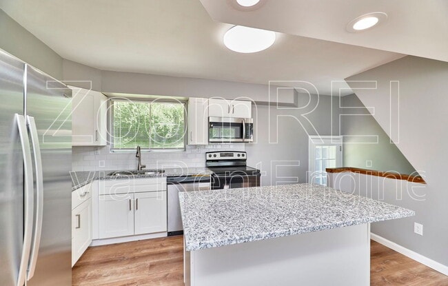 Building Photo - 9537 Cote Brilliante Ave